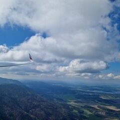Flugwegposition um 14:40:04: Aufgenommen in der Nähe von Garmisch-Partenkirchen, Deutschland in 1563 Meter